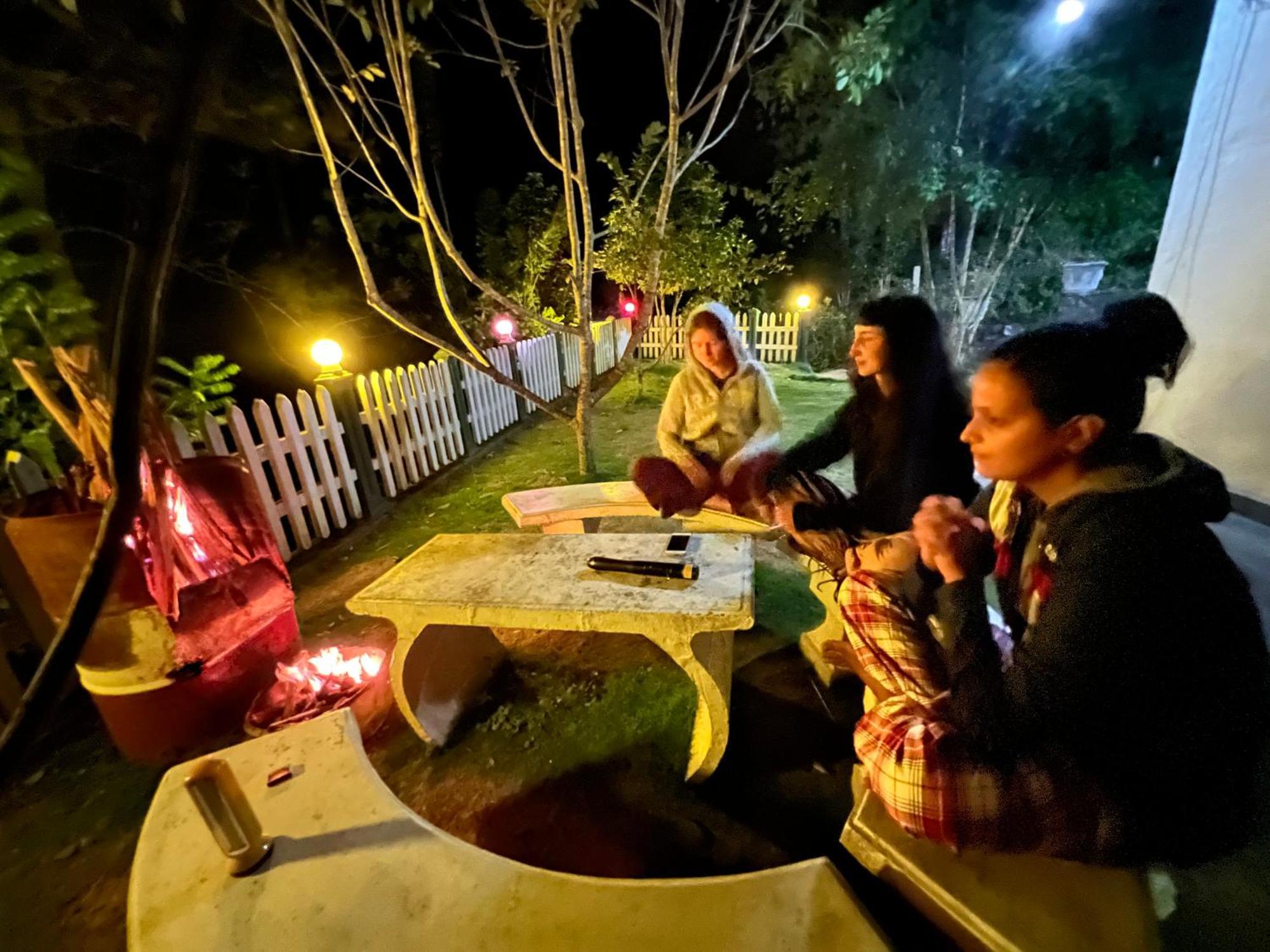 Lily Villa Ella Luaran gambar