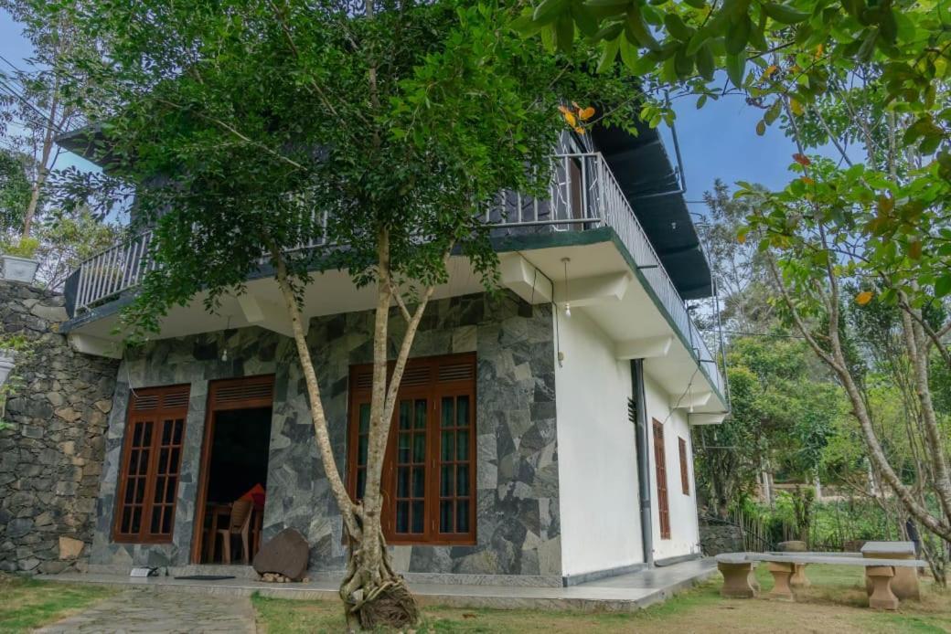 Lily Villa Ella Luaran gambar